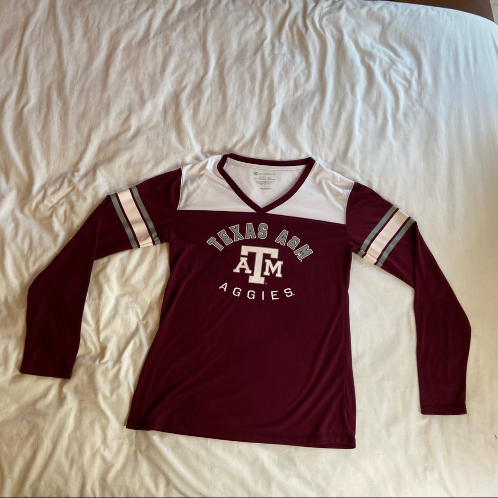 Colosseum - Woman's Long-Sleeve, Texas A&M T-shirt, V-Neck Sz XL